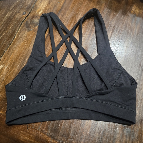 Lululemon Athletica Black Free To Be Serene Sports Bra Criss Cross Strappy Sz 2 - Picture 2 of 3